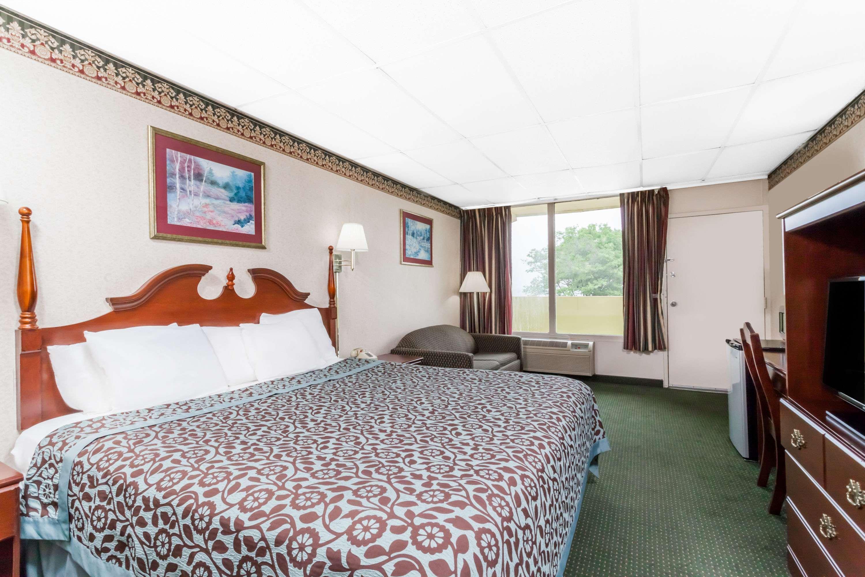 Days Inn By Wyndham Tannersville Buitenkant foto